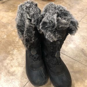 Women’s size 9 kamik winter boots
